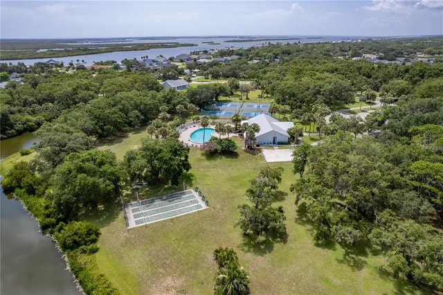 $280,000 | 415 Sioux Boulevard, Oak Hill, FL 32759