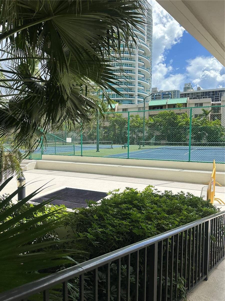 2333 Brickell Avenue, Unit 901 Miami, FL 33129 - Photo 15 of 79 a view of a yard