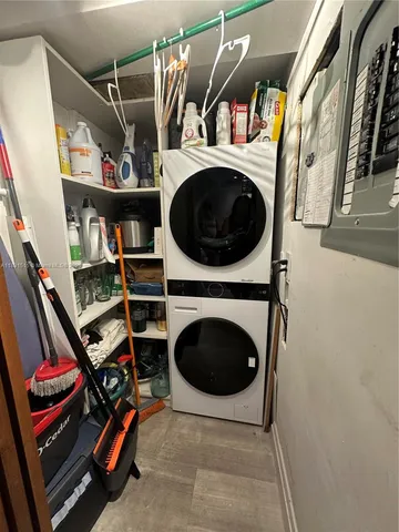 $895,000 | 2333 Brickell Avenue, Unit 901, Miami, FL 33129