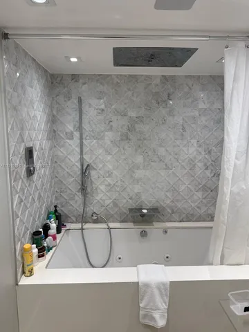 $895,000 | 2333 Brickell Avenue, Unit 901, Miami, FL 33129