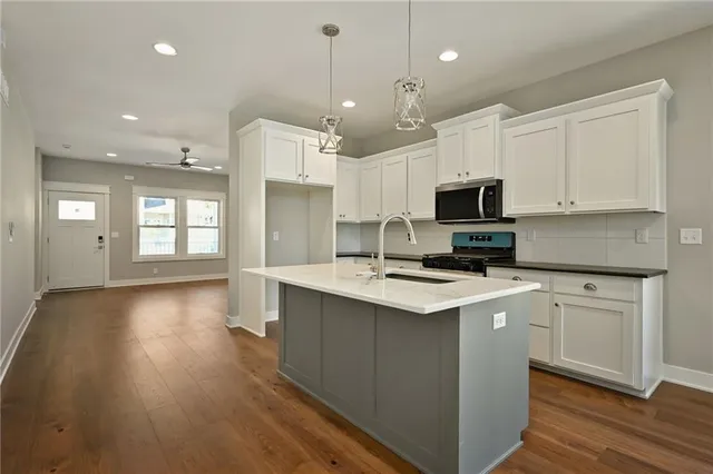 $650,000 | 2903 Tracy Avenue, Kansas City, MO 64109