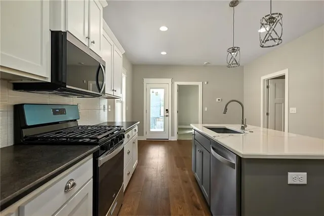 $650,000 | 2903 Tracy Avenue, Kansas City, MO 64109