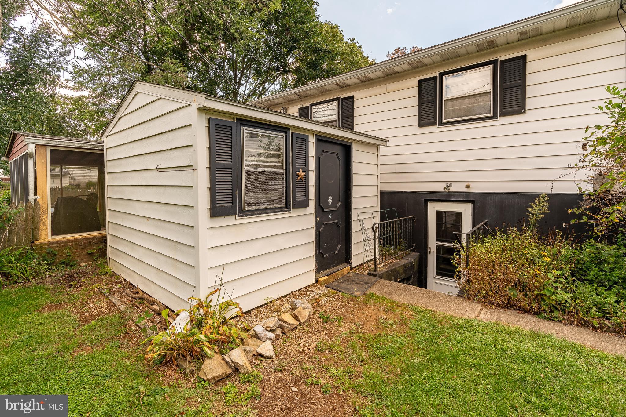 527 West Marion Street Lititz, PA 17543 - Photo 12 of 47