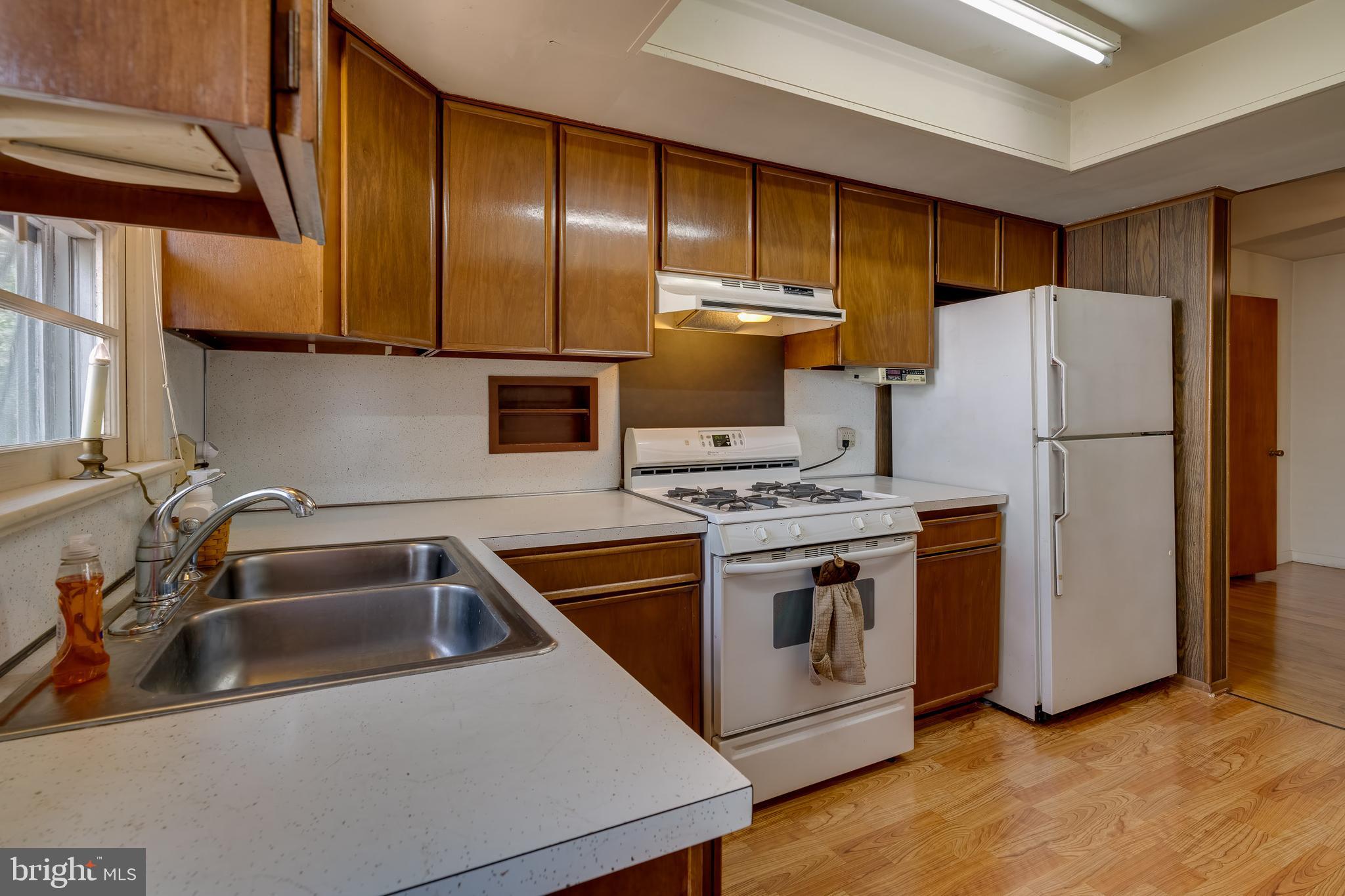 527 West Marion Street Lititz, PA 17543 - Photo 23 of 47 Kitchen
12x9