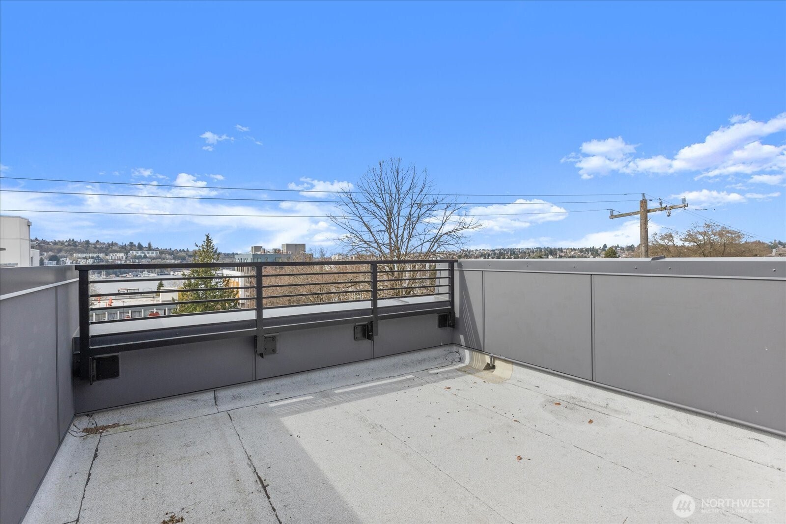 2372 Franklin Avenue East Seattle, WA 98102 - Photo 26 of 32