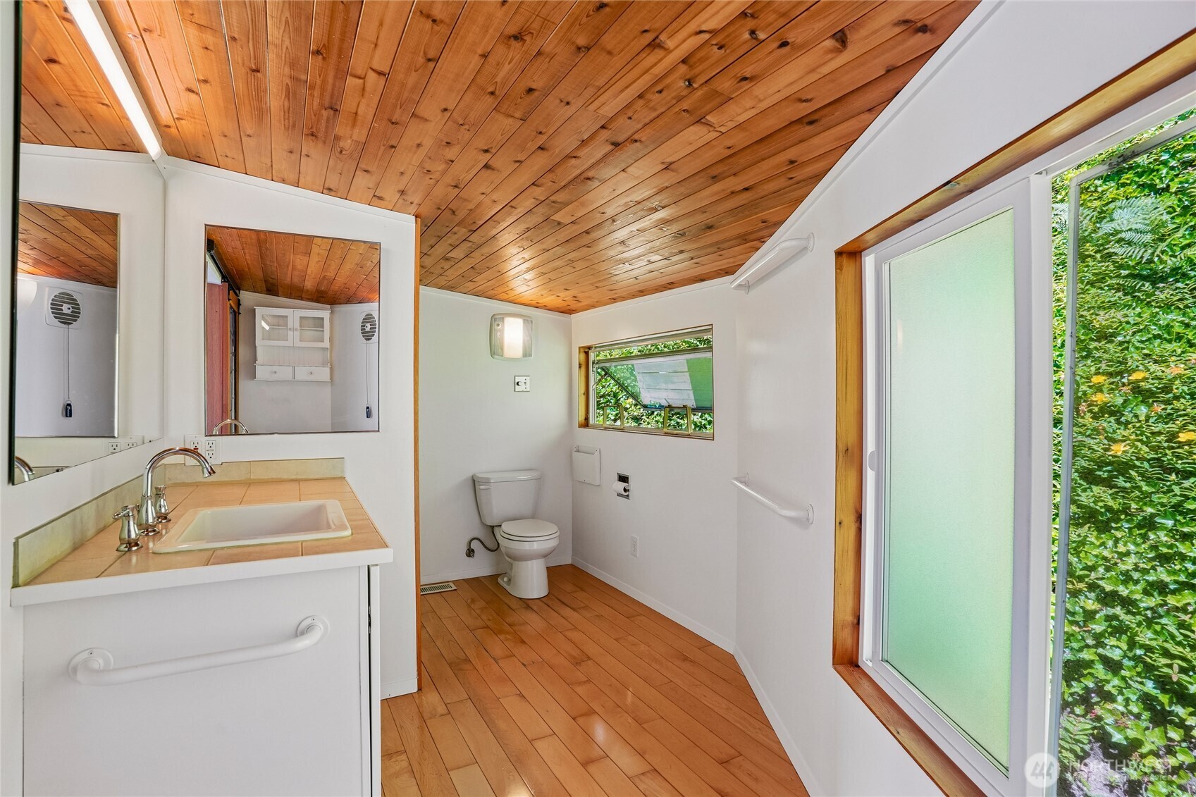 3134 Southwest 172nd Street Burien, WA 98166 - Photo 27 of 38