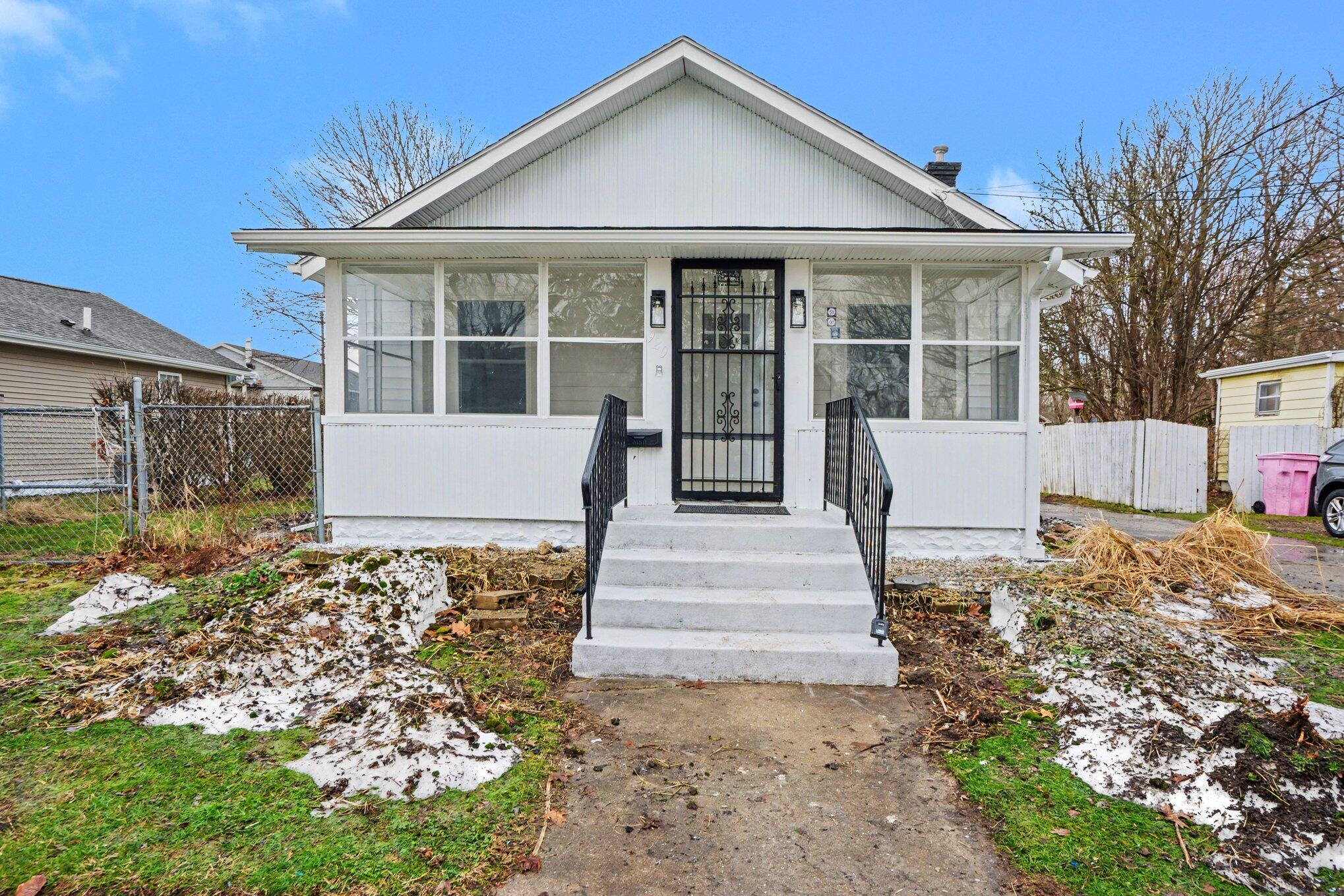 920 Cherry Street Niles, MI 49120 - Photo 2 of 26 002_file_9169