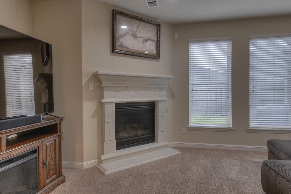 10059 Hyacinth Way Conroe, TX 77385 - Photo 18 of 34