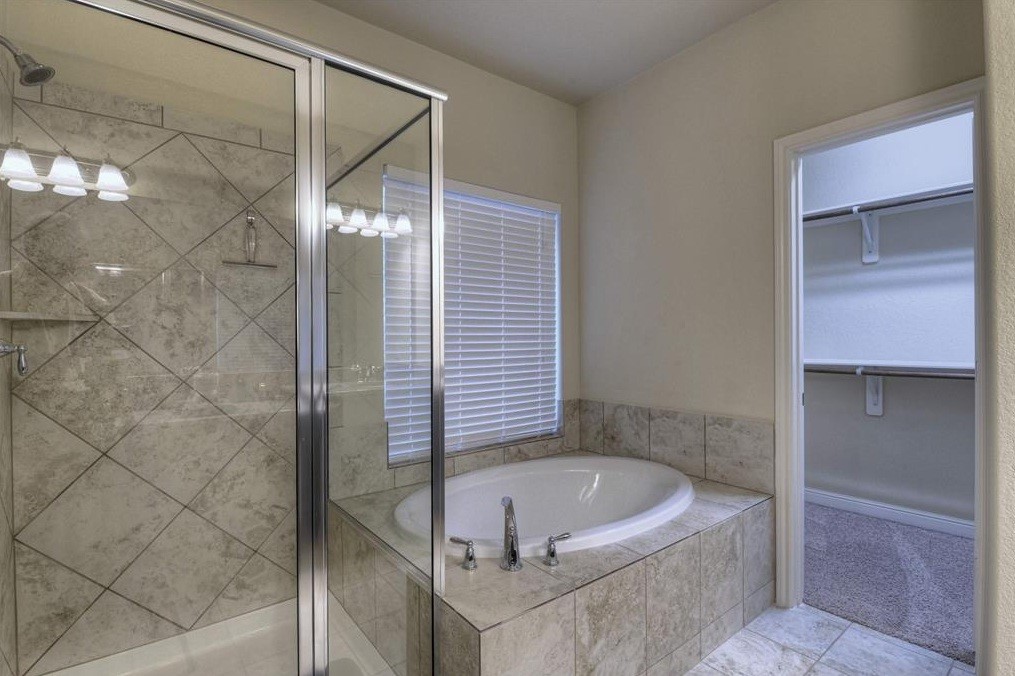 10059 Hyacinth Way Conroe, TX 77385 - Photo 24 of 34