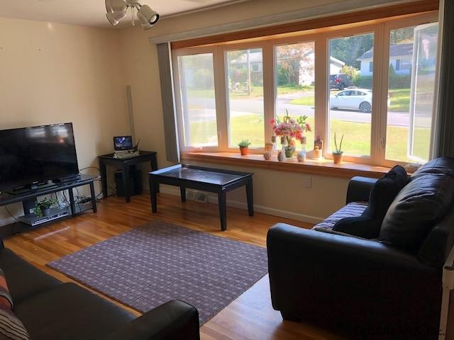 505 Chadwick Road Schenectady, NY 12304 - Photo 23 of 34 Photo 23