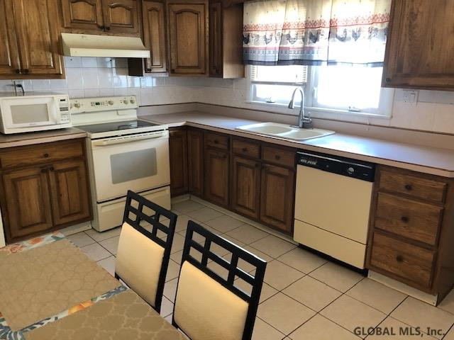 505 Chadwick Road Schenectady, NY 12304 - Photo 8 of 34 Photo 8