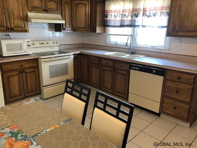 505 Chadwick Road Schenectady, NY 12304 - Photo 9 of 34 Photo 9