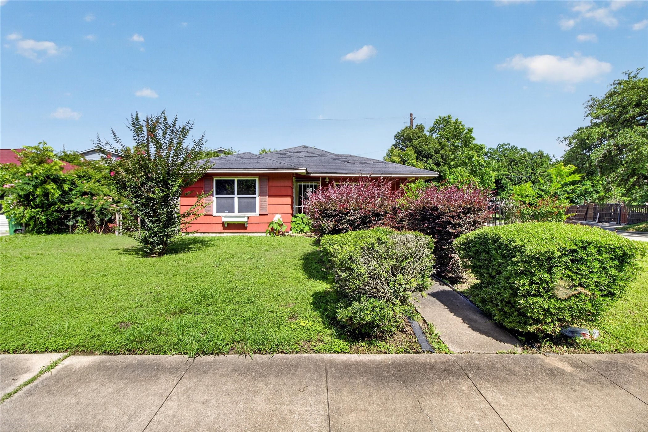 6702 Tierwester Street Houston, TX 77021 - Photo 3 of 36
