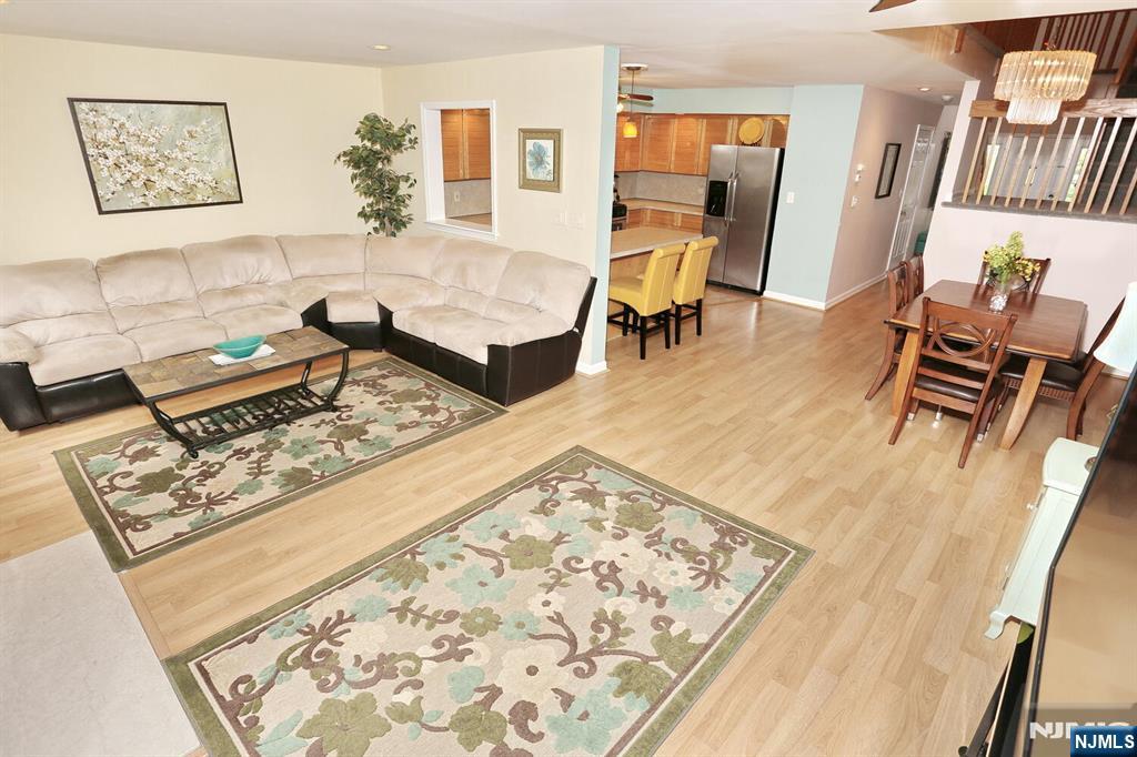 609 Glasmere Road, Unit 609 Mahwah, NJ 07430 - Photo 16 of 50