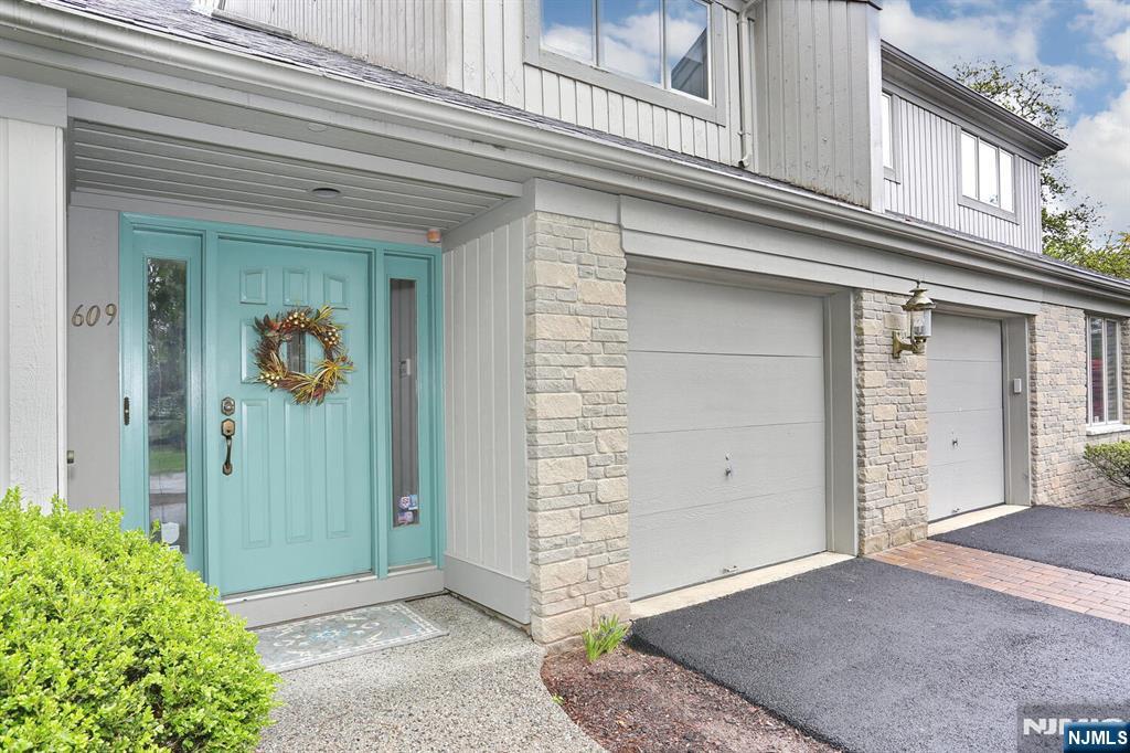 609 Glasmere Road, Unit 609 Mahwah, NJ 07430 - Photo 2 of 50