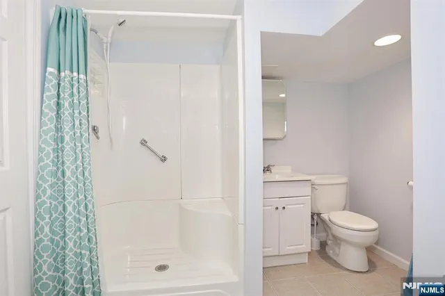 $659,000 | 609 Glasmere Road, Unit 609, Mahwah, NJ 07430