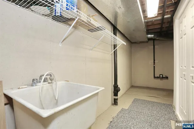 $659,000 | 609 Glasmere Road, Unit 609, Mahwah, NJ 07430