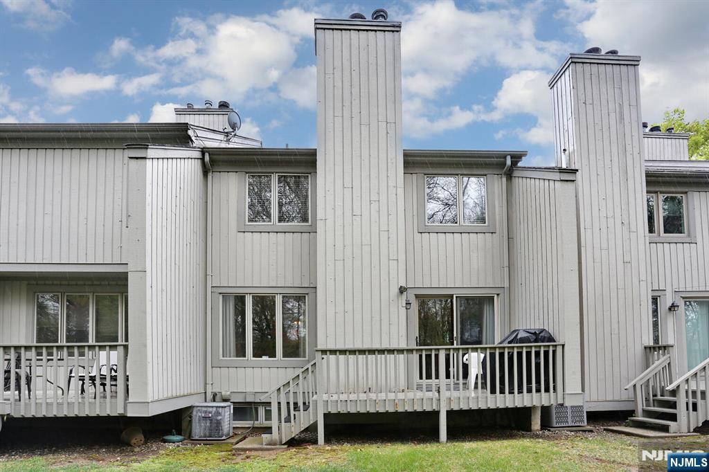 609 Glasmere Road, Unit 609 Mahwah, NJ 07430 - Photo 40 of 50