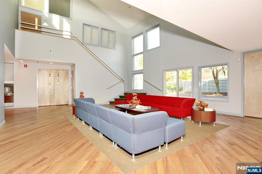 609 Glasmere Road, Unit 609 Mahwah, NJ 07430 - Photo 47 of 50