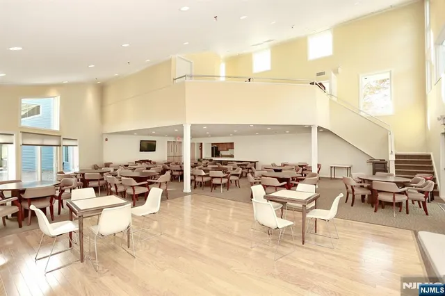 $659,000 | 609 Glasmere Road, Unit 609, Mahwah, NJ 07430