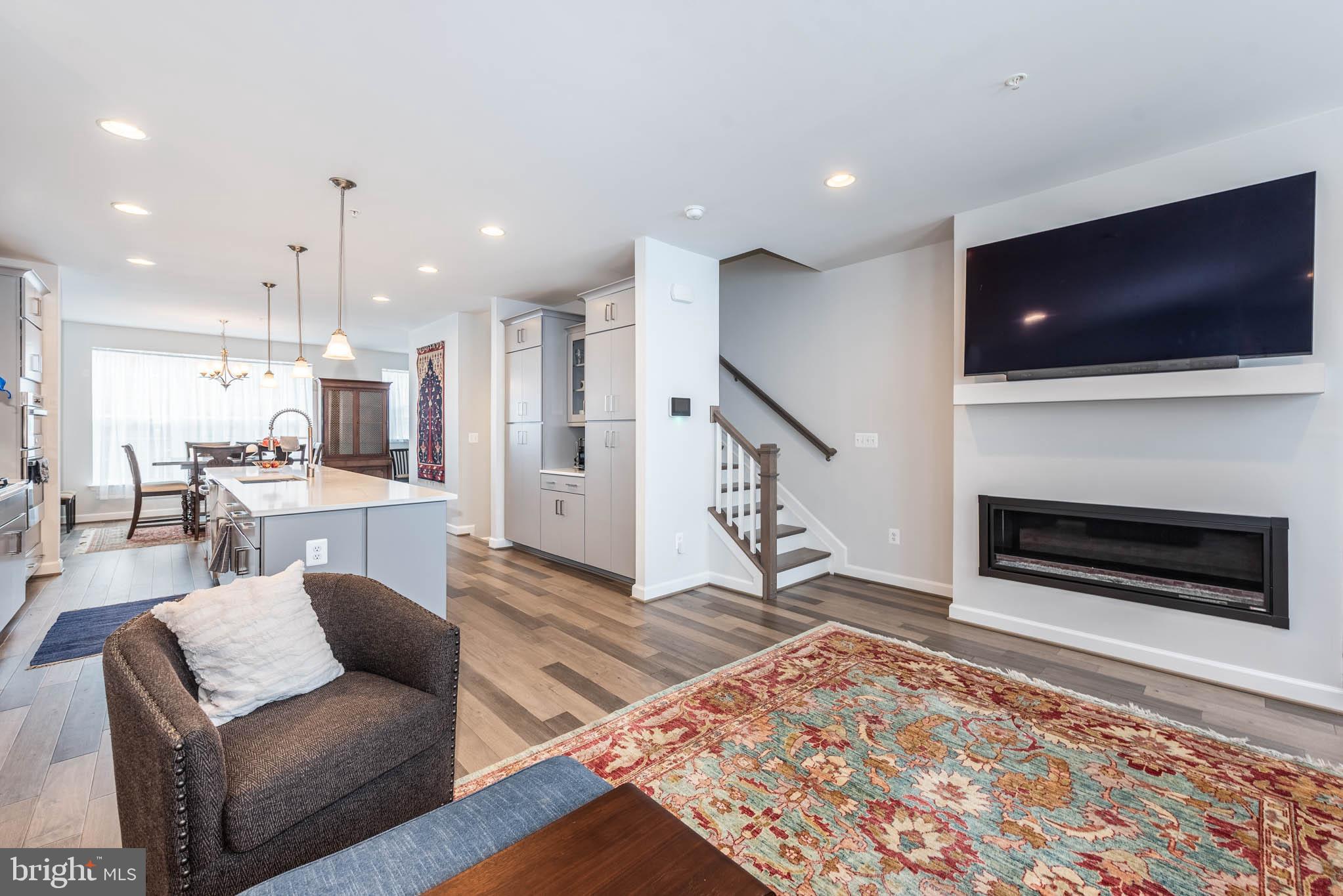 615 Skiff Way Oxon Hill, MD 20745 - Photo 4 of 43