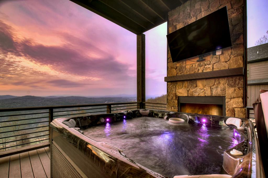 472 Overlook Drive Blue Ridge, GA 30513 - Photo 22 of 58 a view of an outdoor kitchen