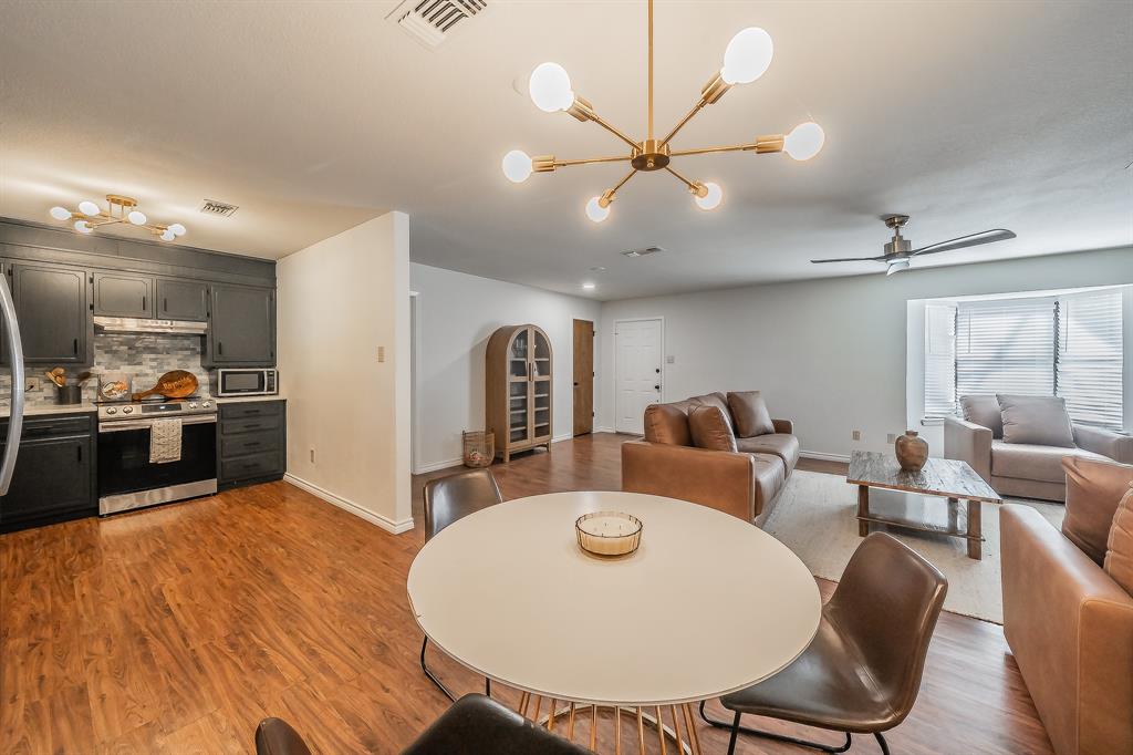 302 West Hale Avenue Decatur, TX 76234 - Photo 7 of 33