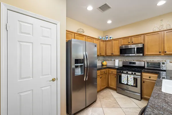 $2,700 | 60268 Sweetshade Lane, La Quinta, CA 92253