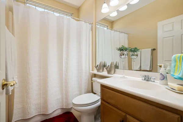 $2,700 | 60268 Sweetshade Lane, La Quinta, CA 92253