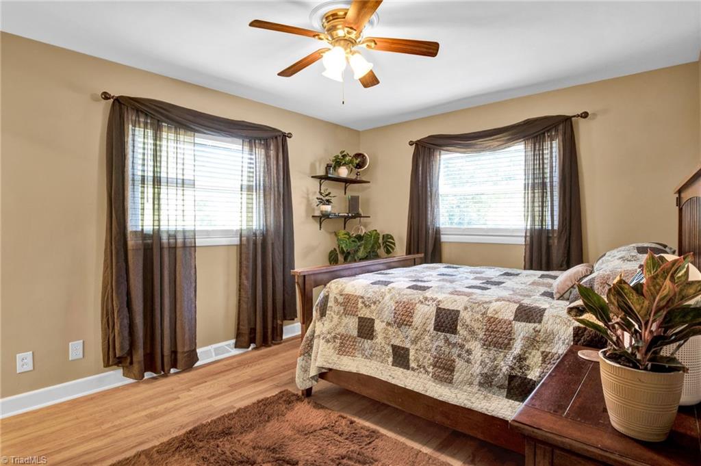 305 Hampton Drive High Point, NC 27265 - Photo 18 of 29