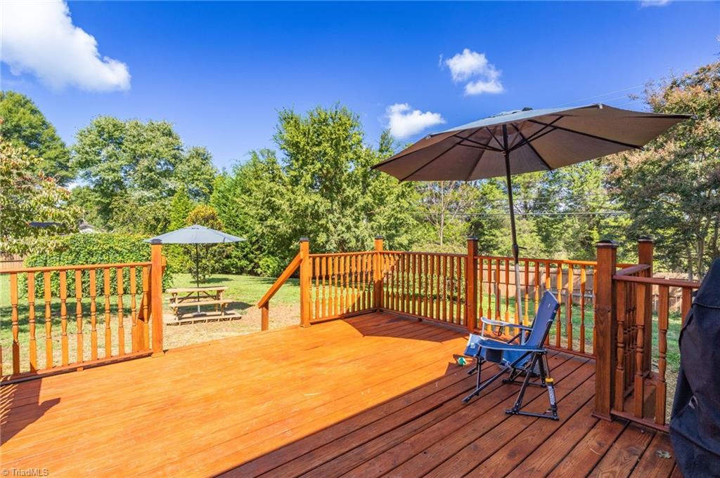 305 Hampton Drive High Point, NC 27265 - Photo 26 of 29