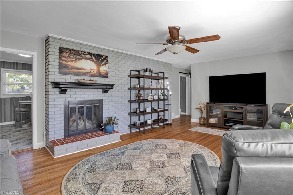 305 Hampton Drive High Point, NC 27265 - Photo 8 of 29