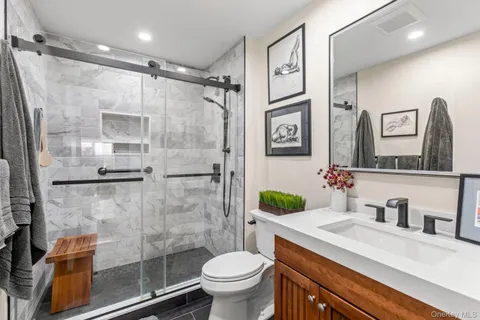 $1,749,000 | 6 Lady Jane Way, Northport, NY 11768