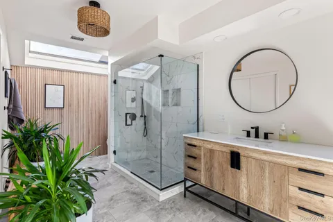 $1,749,000 | 6 Lady Jane Way, Northport, NY 11768