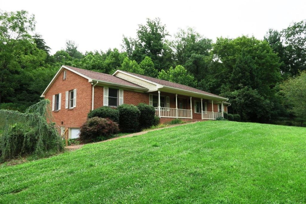 5440 Poor Mountain Road Salem, VA 24153 - Photo 12 of 14 Poor Mountain Marketing Photos (37)