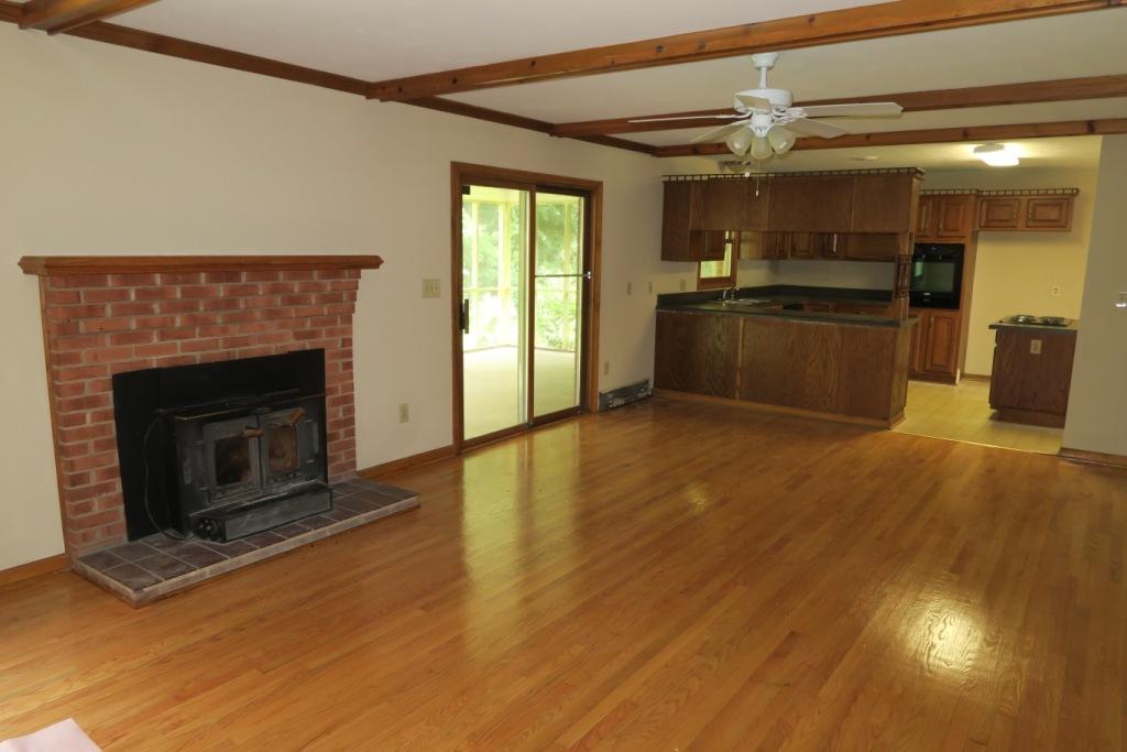 5440 Poor Mountain Road Salem, VA 24153 - Photo 3 of 14 Poor Mountain Marketing Photos (31)