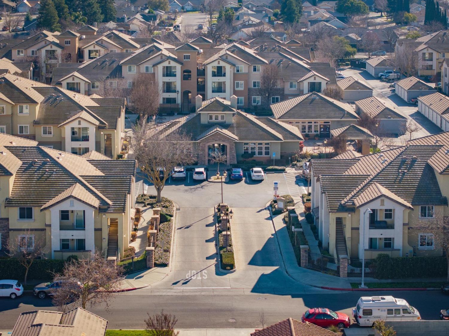 1360 Shady Lane, Unit 1022 Turlock, CA 95382 - Photo 13 of 16 an aerial view of a house