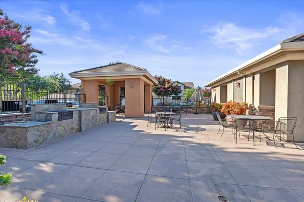 $299,000 | 1360 Shady Lane, Unit 1022, Turlock, CA 95382