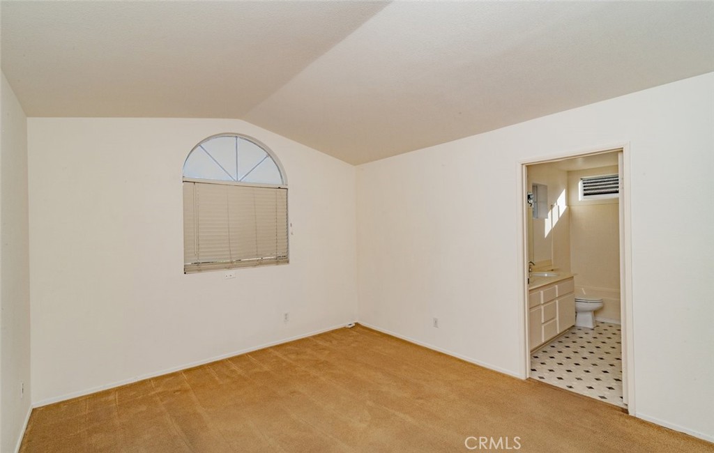 2038 Ridgeline Avenue Vista, CA 92081 - Photo 28 of 32