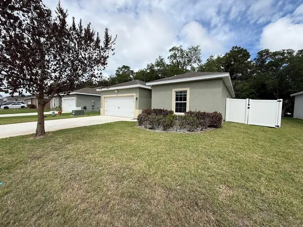 $305,000 | 5234 Oakland Lake Circle, Fort Pierce, FL 34951