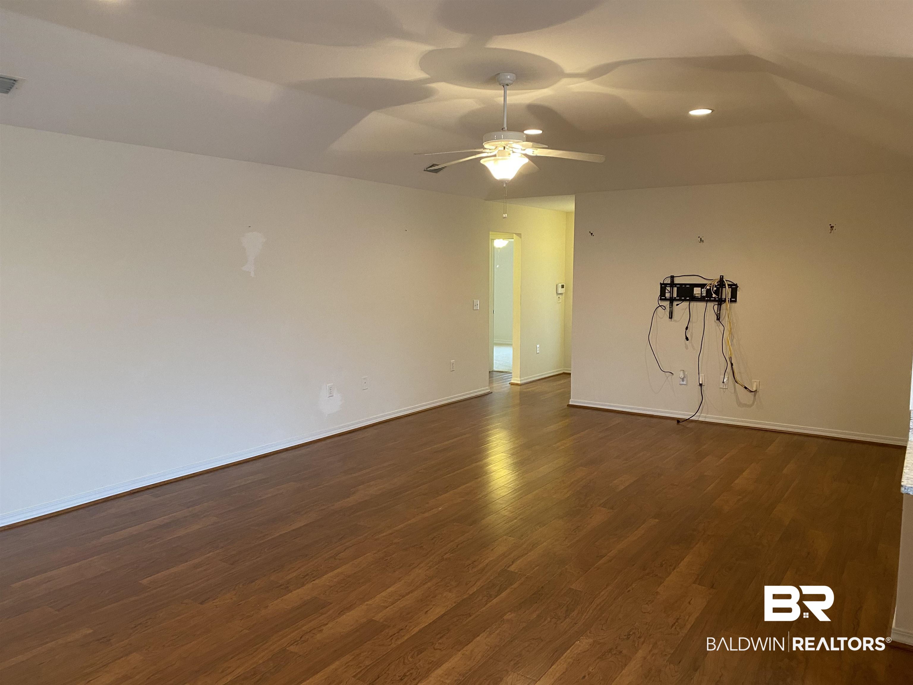 7742 Avery Lane Daphne, AL 36526 - Photo 23 of 41 Living Room