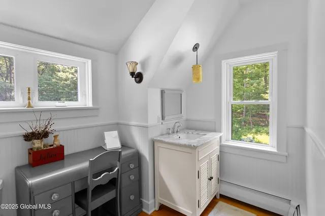 $4,000 | 405 County Route 68, Saratoga Springs, NY 12866