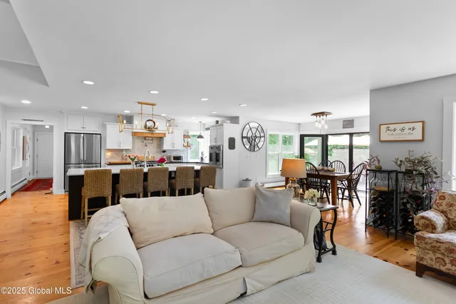 $4,000 | 405 County Route 68, Saratoga Springs, NY 12866