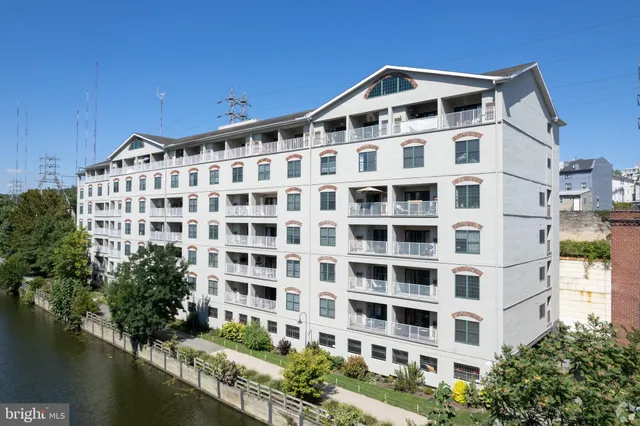 $380,000 | 2 Leverington Avenue, Unit 21, Philadelphia, PA 19127