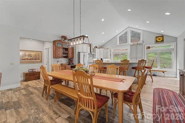 $899,000 | 151 High Grove Parkway, Whittier, NC 28789