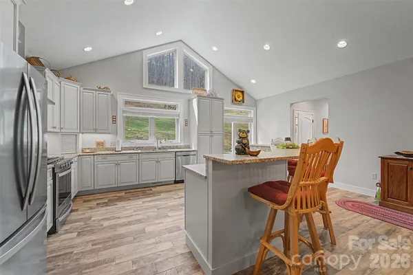 $899,000 | 151 High Grove Parkway, Whittier, NC 28789