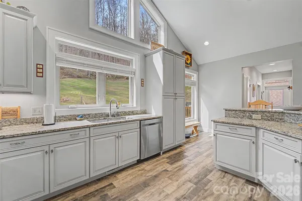 $899,000 | 151 High Grove Parkway, Whittier, NC 28789