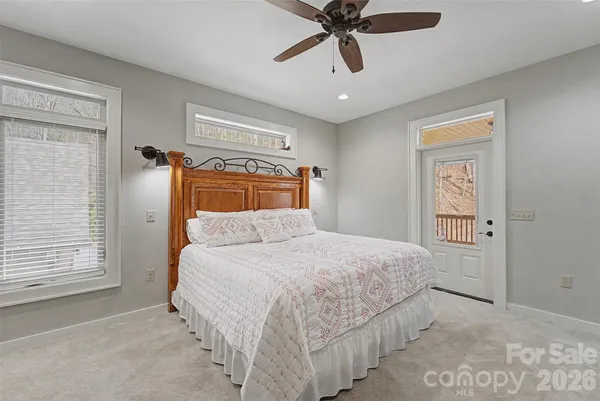 $899,000 | 151 High Grove Parkway, Whittier, NC 28789