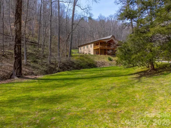 $899,000 | 151 High Grove Parkway, Whittier, NC 28789
