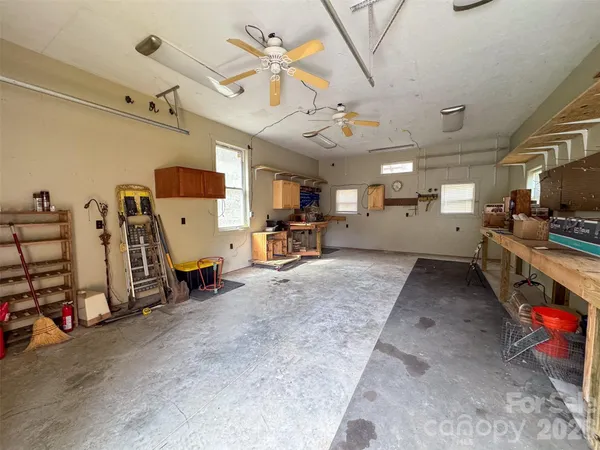 $899,000 | 151 High Grove Parkway, Whittier, NC 28789